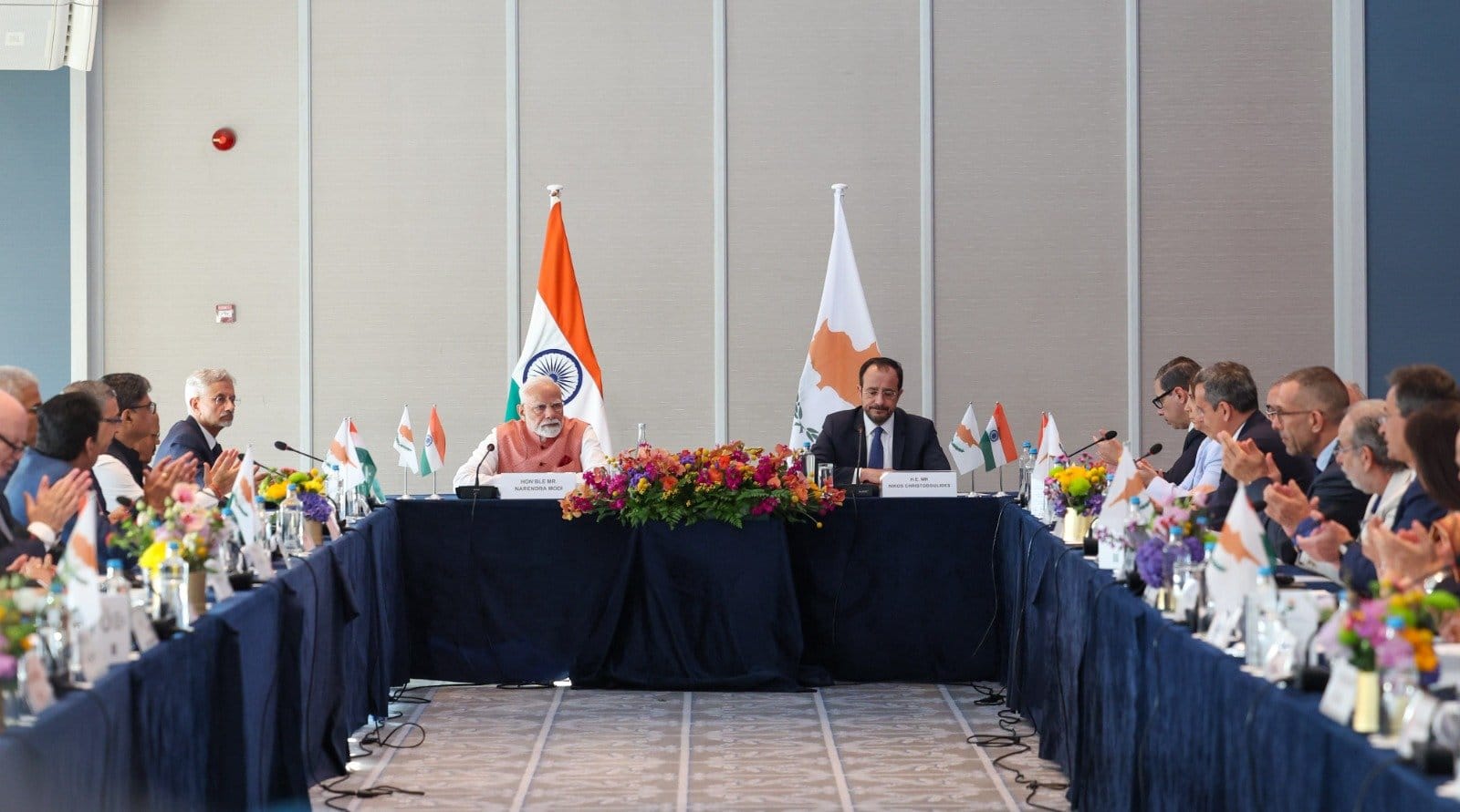 Prime Minister Narendra Modi met with top CEOs from both nations on Sunday (local time).